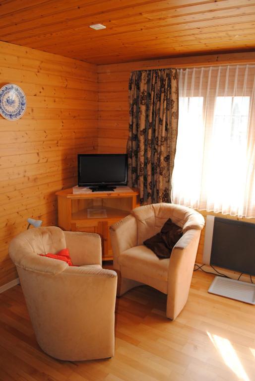 Studio Glaus Apartman Wilderswil Szoba fotó